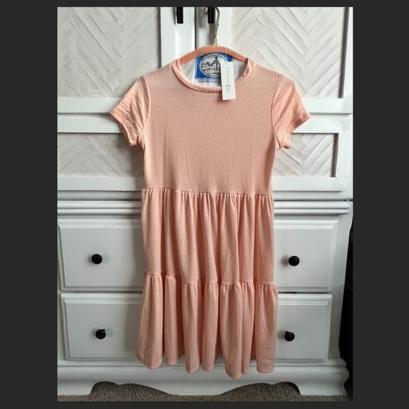 NWT Peach Casual Dress with Short Sleeves - Picture 1 of 2